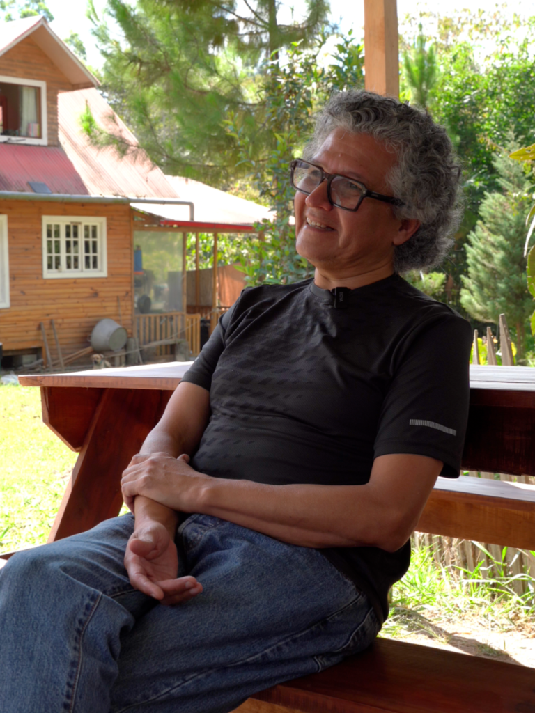 César, artista en San Roque, durante su testimonio