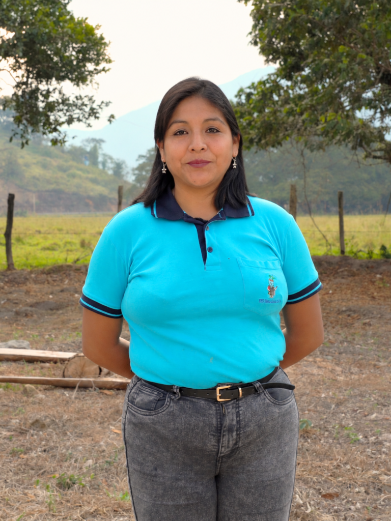 Karina, cliente de Las Orquídeas, durante su testimonio